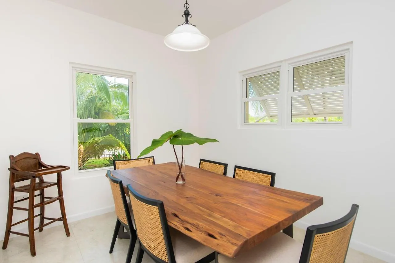 The Mastic Sunnyhill Cottage North Side Vakantiehuis